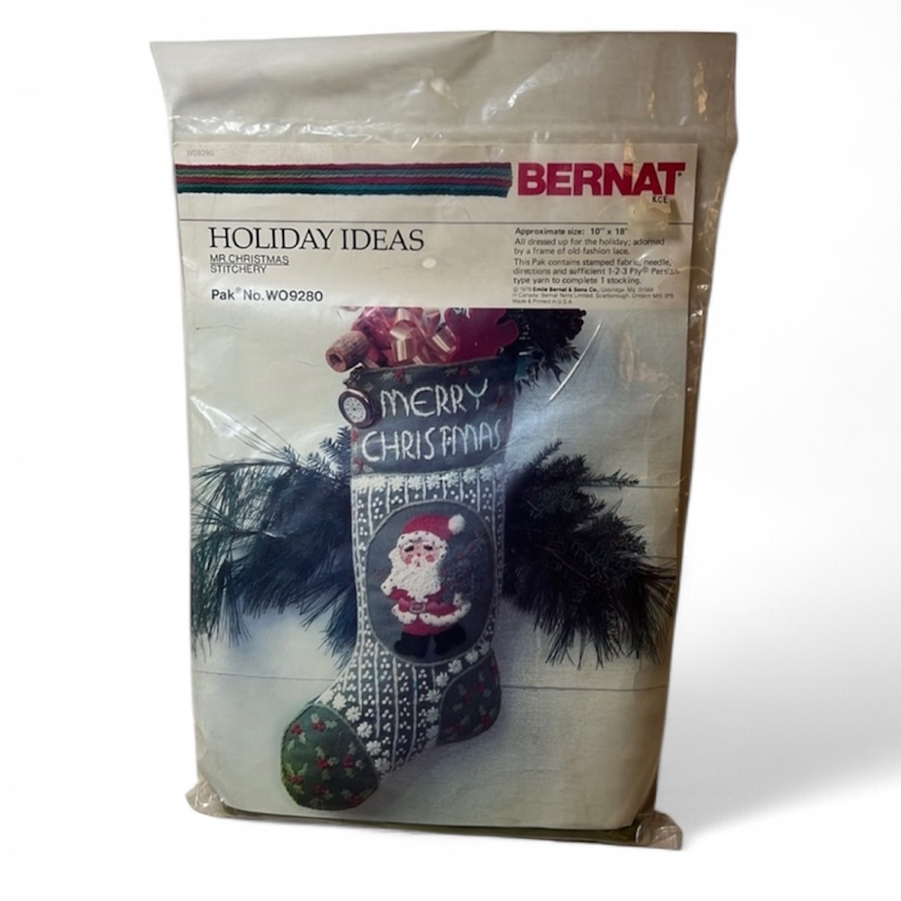 Vintage 70s Bernat Christmas stocking kit